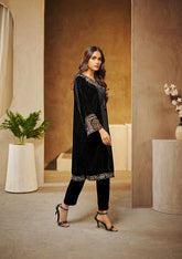 DA-1536 BLACK EMBROIDERED KURTA
