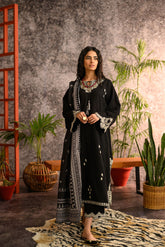 DC-3017 BLACK KHADDAR 3Pcs