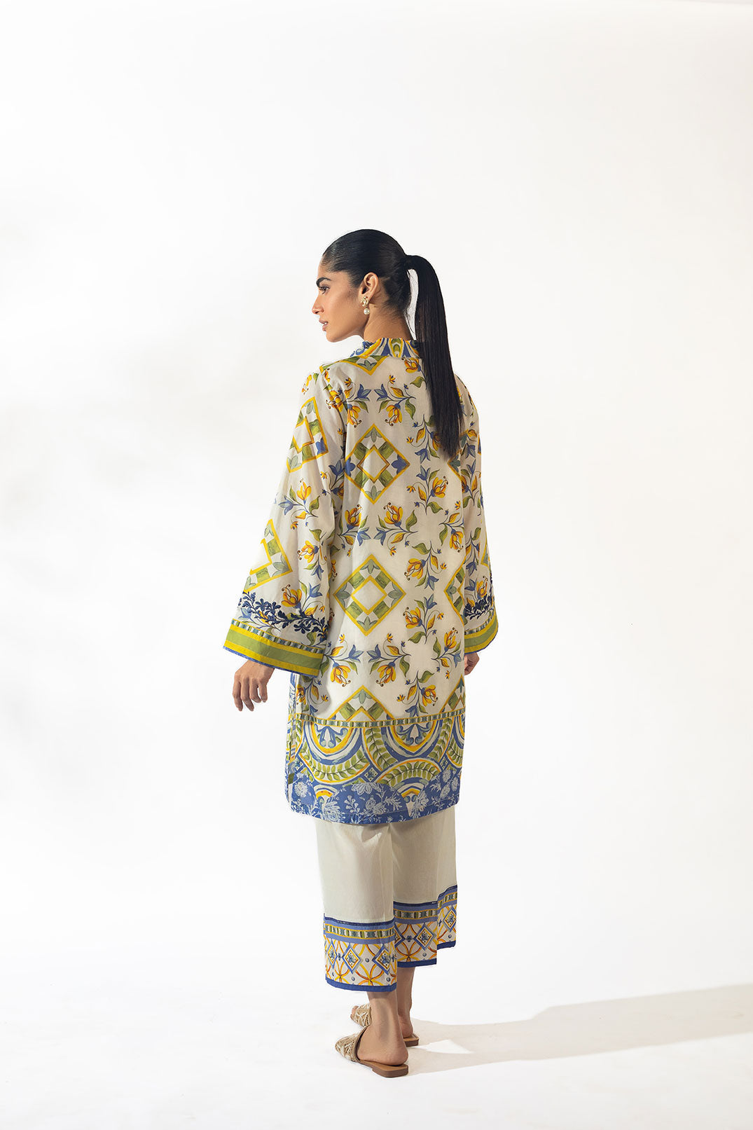 SS24DC-2359 OFF WHITE LAWN 2PCS PRINTED KURTA WITH TROUSER