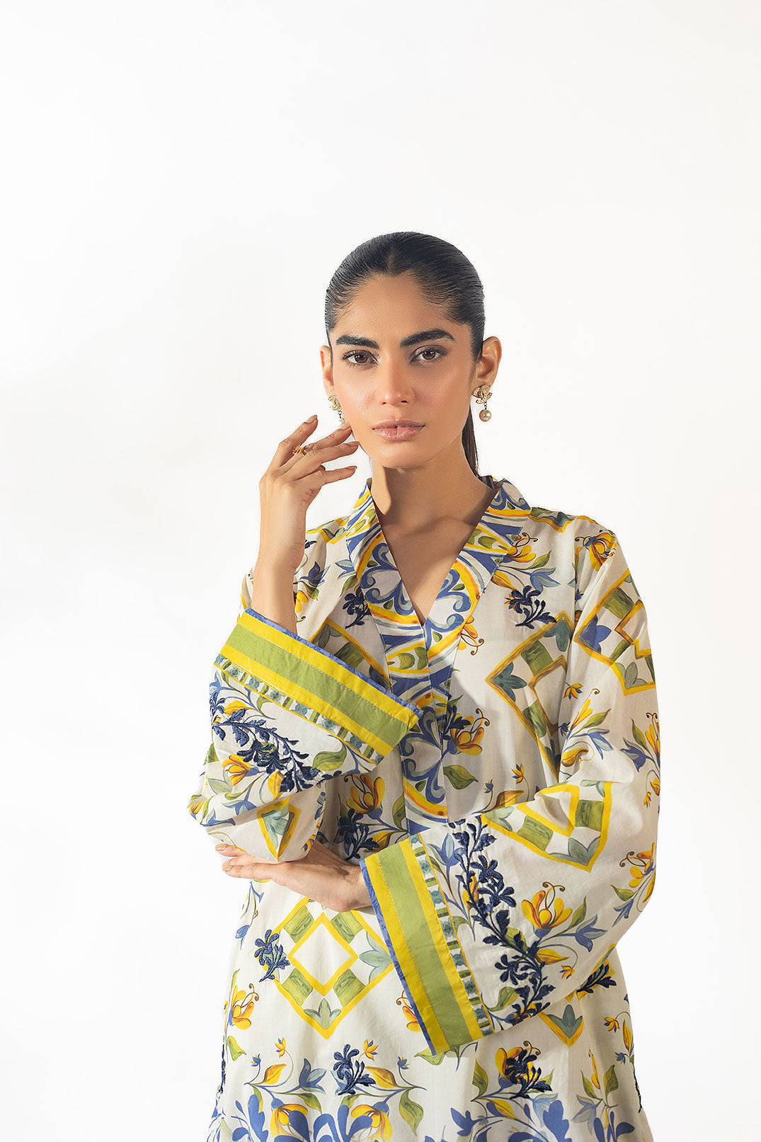 SS24DC-2359 OFF WHITE LAWN 2PCS PRINTED KURTA WITH TROUSER