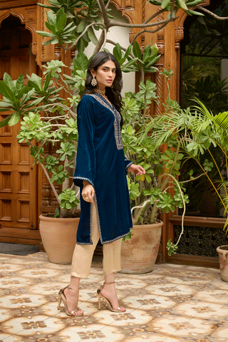 DA-1871 TURQUOISE BLUE EMBROIDERED KURTA