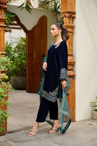 DA-2275 NAVY BLUE EMBROIDERED KURTA WITH DUPATTA