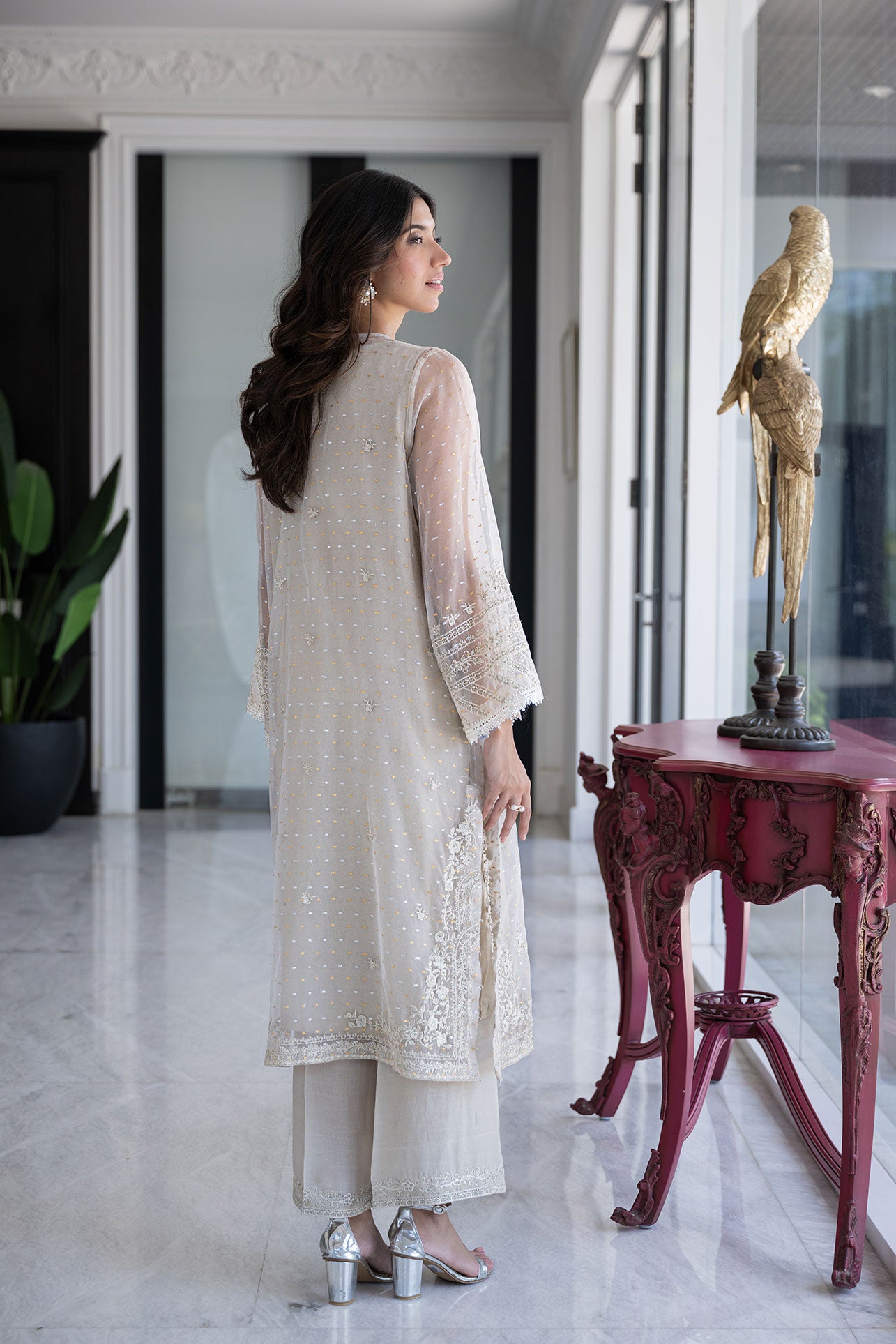 SS24DA-2432 OFF WHITE 2PCS  EMBROIDERED KURTA WITH TROUSER