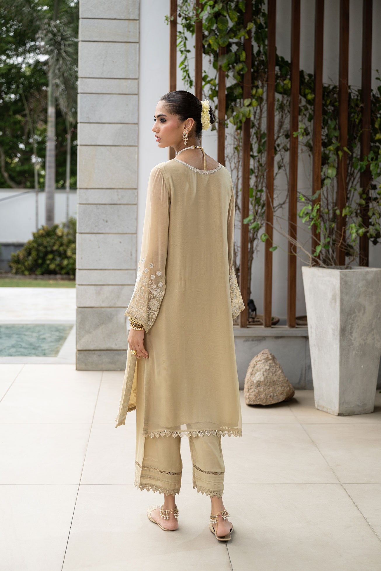 SS24DA-2412   BEIGE  2PCS  EMBROIDERED KURTA WITH TROUSER