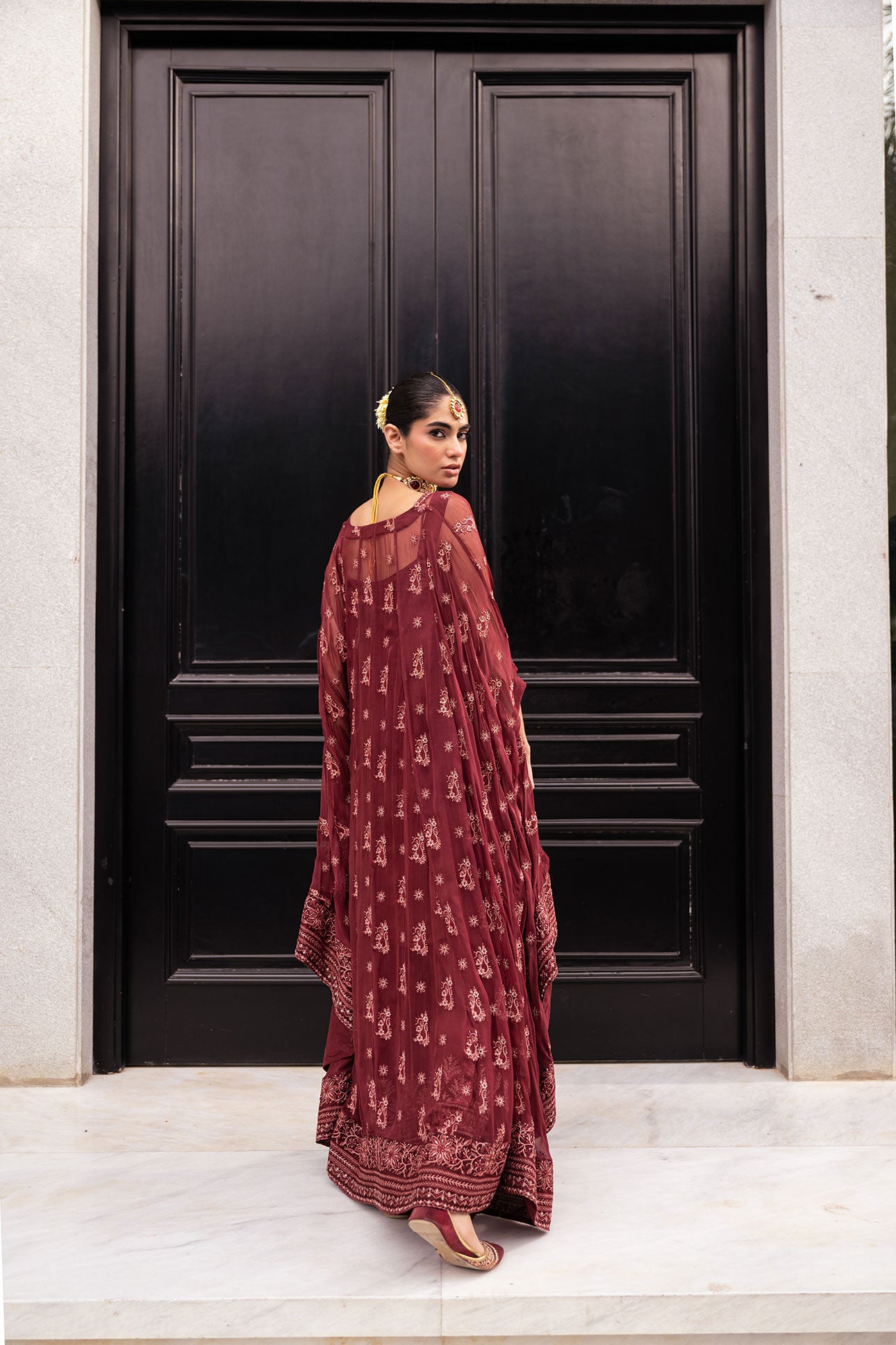 SS24DA-2415   MAROON  2PCS  EMBROIDERED CAPE WITH TROUSER