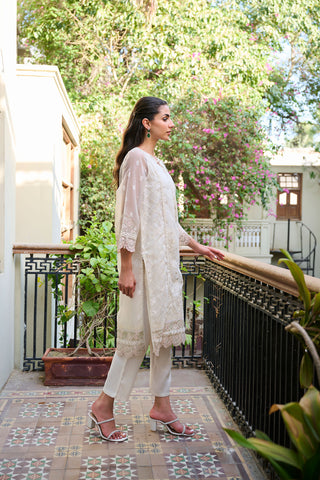 SS24DA-1876 OFF WHITE EMBROIDERED KURTA