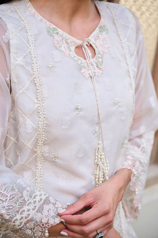 SS24DA-1876 OFF WHITE EMBROIDERED KURTA