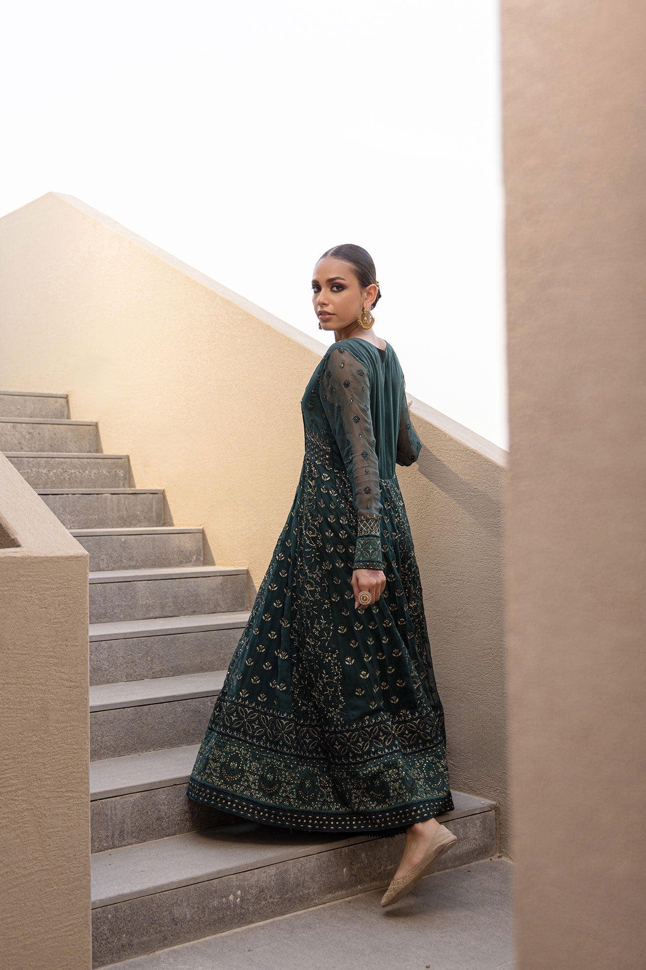 Kaira : SS24DA-2418 DARK GREEN 2PCS EMBROIDERED KURTA WITH TROUSER