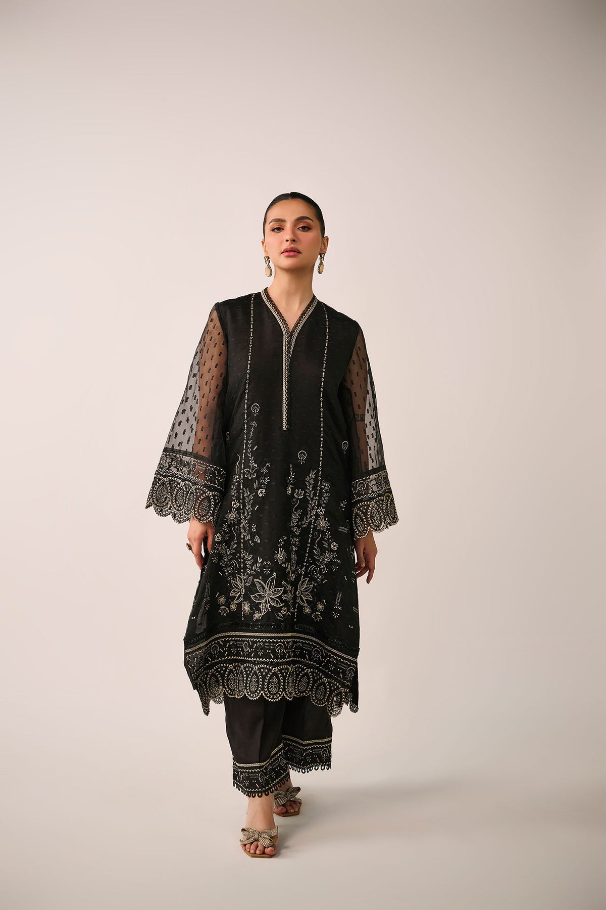 SS24DA-2483   BLACK  2PCS  EMBROIDERED KURTA WITH TROUSER