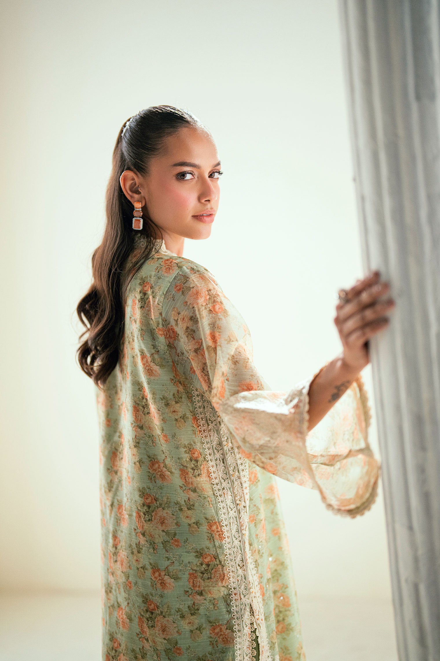SS24DA-2590   GREEN  2PCS  EMBROIDERED KURTA WITH TROUSER