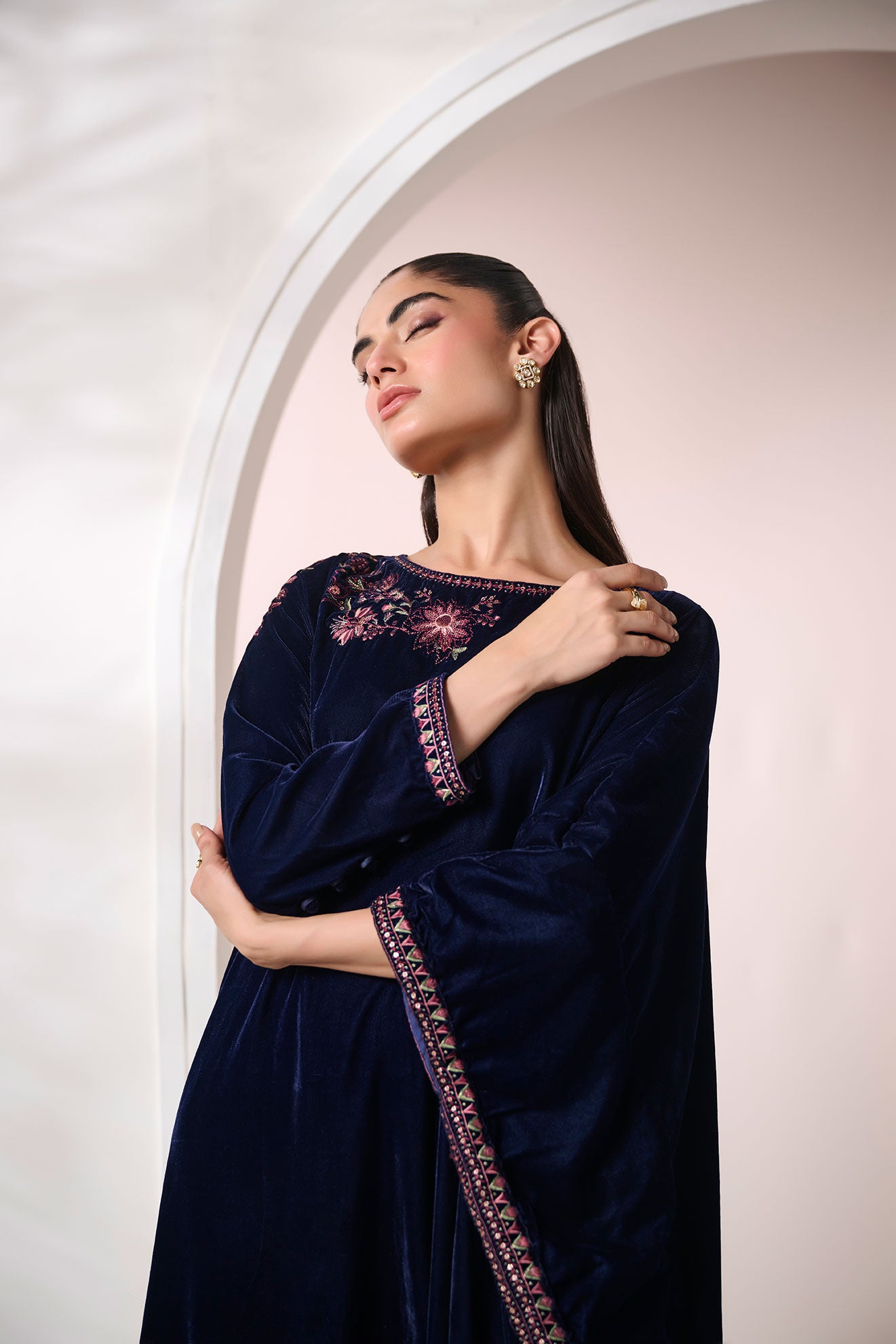 FW24DA-2601   NAVY BLUE  2PCS  EMBROIDERED KURTA WITH TROUSER