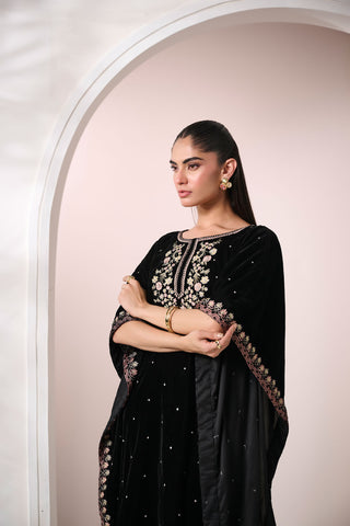 FW24DA-2602   BLACK  2PCS  EMBROIDERED KURTA WITH TROUSER