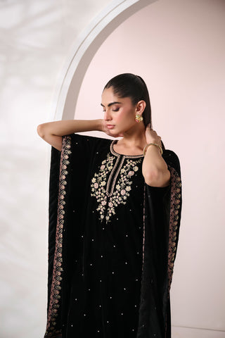 FW24DA-2602   BLACK  2PCS  EMBROIDERED KURTA WITH TROUSER