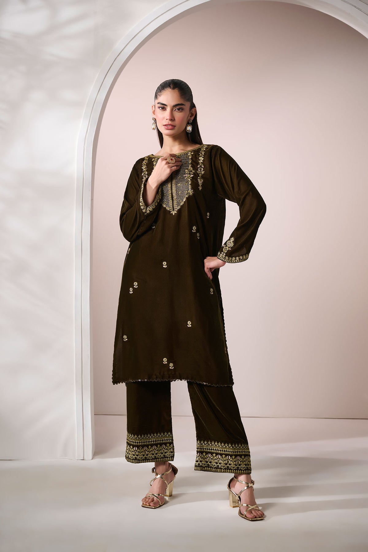 FW24DA-2603   OLIVE GREEN  2PCS  EMBROIDERED KURTA WITH TROUSER