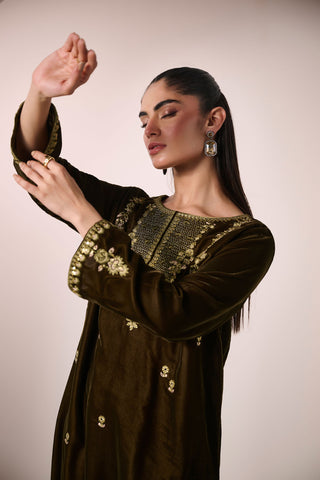 FW24DA-2603   OLIVE GREEN  2PCS  EMBROIDERED KURTA WITH TROUSER