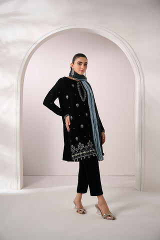 FW24DA-2605   BLACK  2PCS  EMBROIDERED KURTA WITH DUPATTA