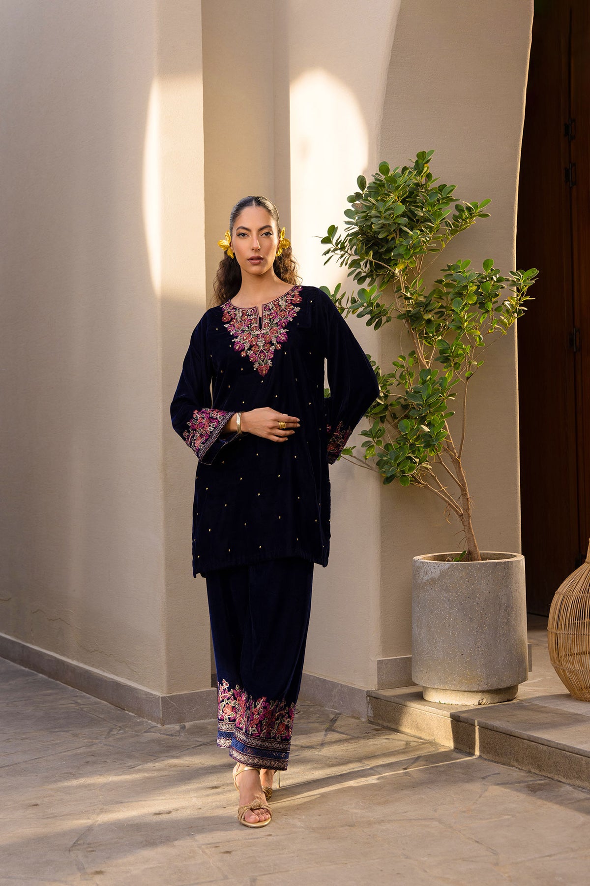 FW24DA-2612   NAVY BLUE  2PCS  EMBROIDERED KURTA WITH TROUSER