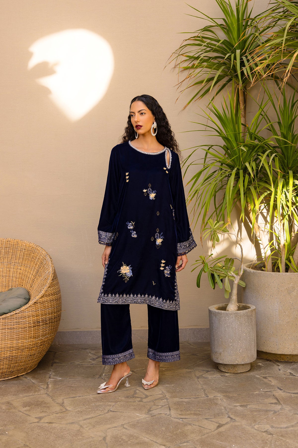 FW24DA-2615   NAVY BLUE  2PCS  EMBROIDERED KURTA WITH DUPATTA