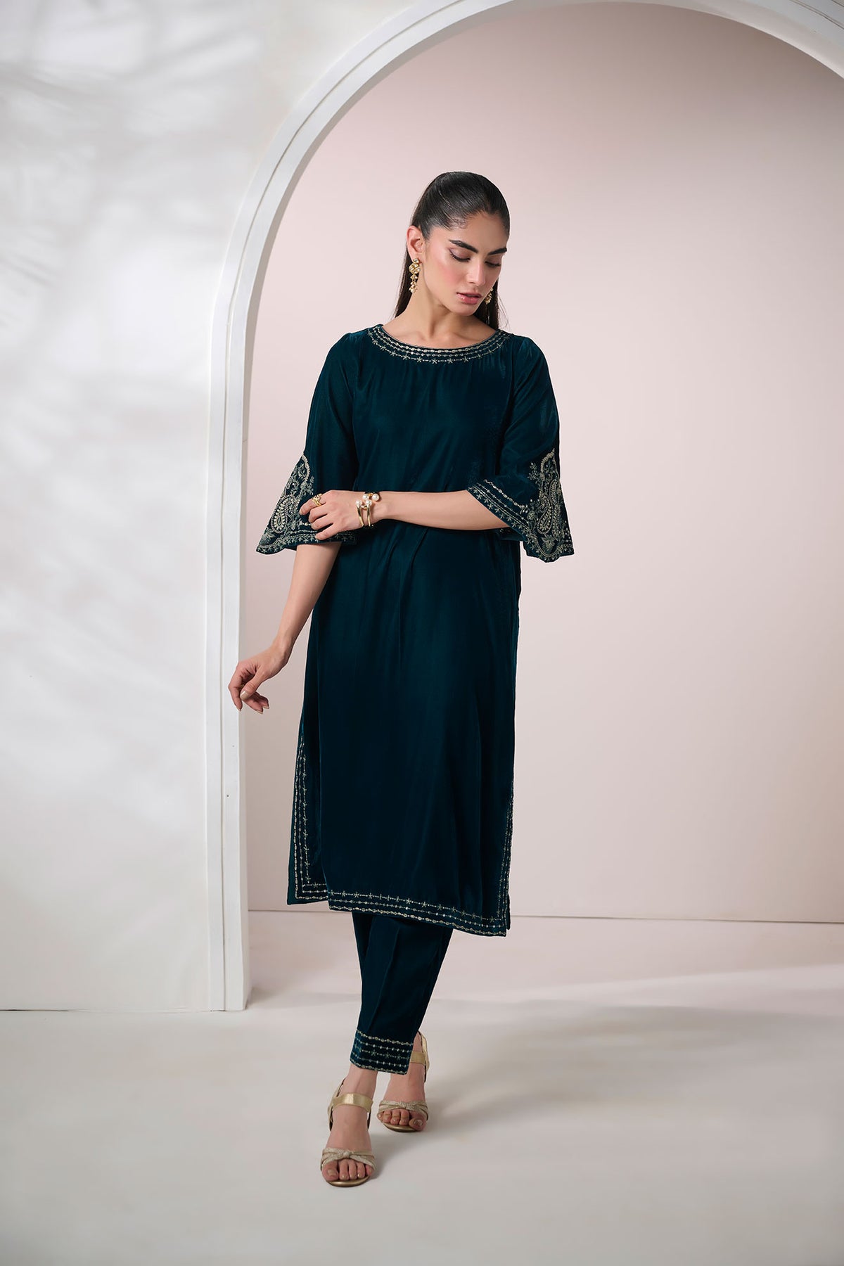 FW24DA-2629   DARK GREEN  2PCS  EMBROIDERED KURTA WITH TROUSER