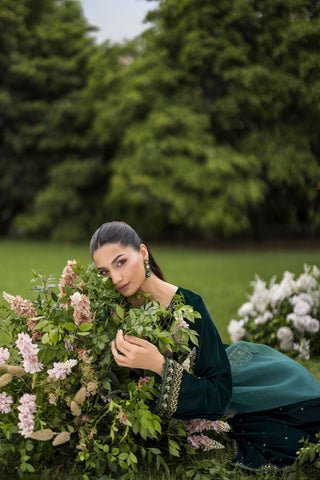 FW25DA-2809  BOTTLE GREEN  2PCS  EMBROIDERED KURTA WITH TROUSER