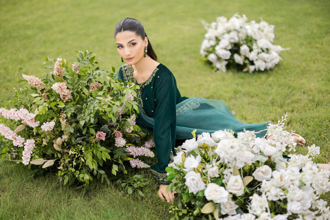 FW25DA-2809  BOTTLE GREEN  2PCS  EMBROIDERED KURTA WITH TROUSER