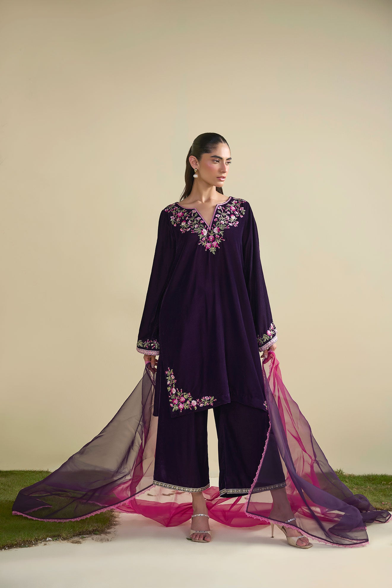 FW25DA-2811   PURPLE  2PCS  EMBROIDERED KURTA WITH TROUSER