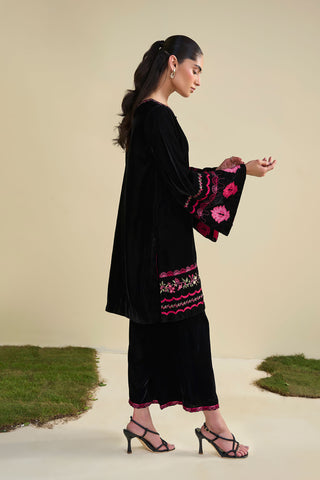 FW25DA-2813   BLACK  2PCS  EMBROIDERED KURTA WITH TROUSER