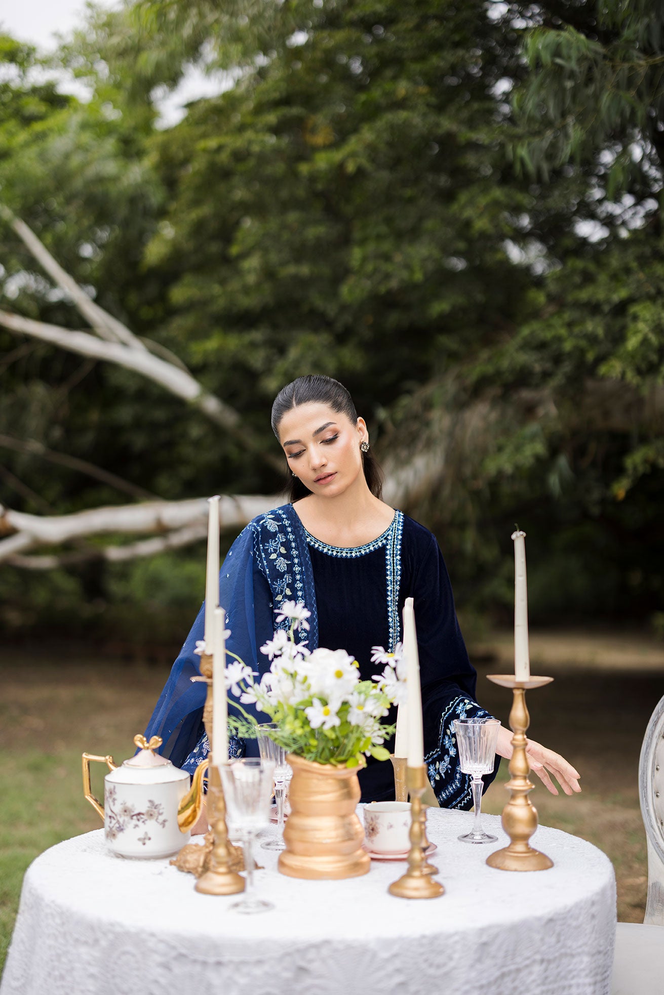 FW25DA-2814  NAVY BLUE  2PCS  EMBROIDERED KURTA WITH TROUSER