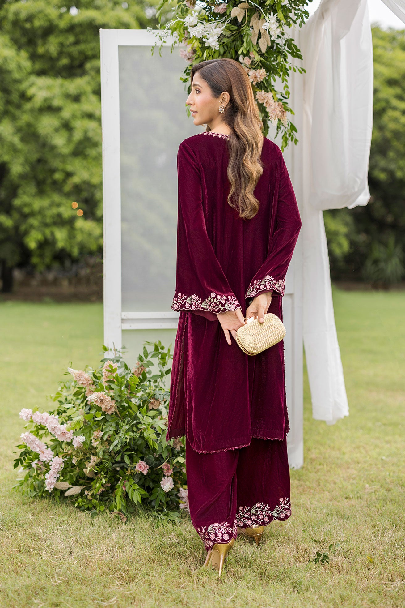 FW25DA-2816   MAROON  2PCS  EMBROIDERED KURTA WITH TROUSER