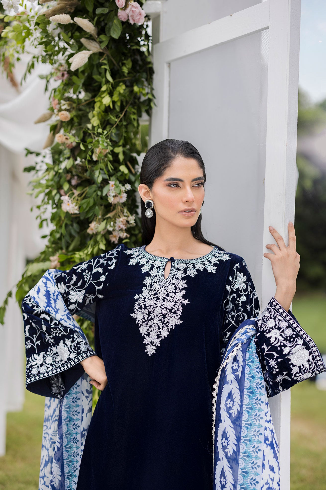FW25DA-2819  NAVY BLUE  2PCS  EMBROIDERED KURTA WITH TROUSER