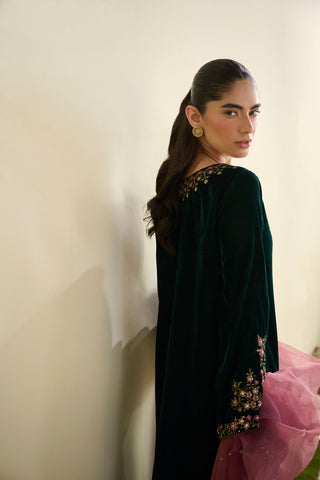 FW25DA-2825  BOTTLE GREEN  2PCS  EMBROIDERED KURTA WITH TROUSER