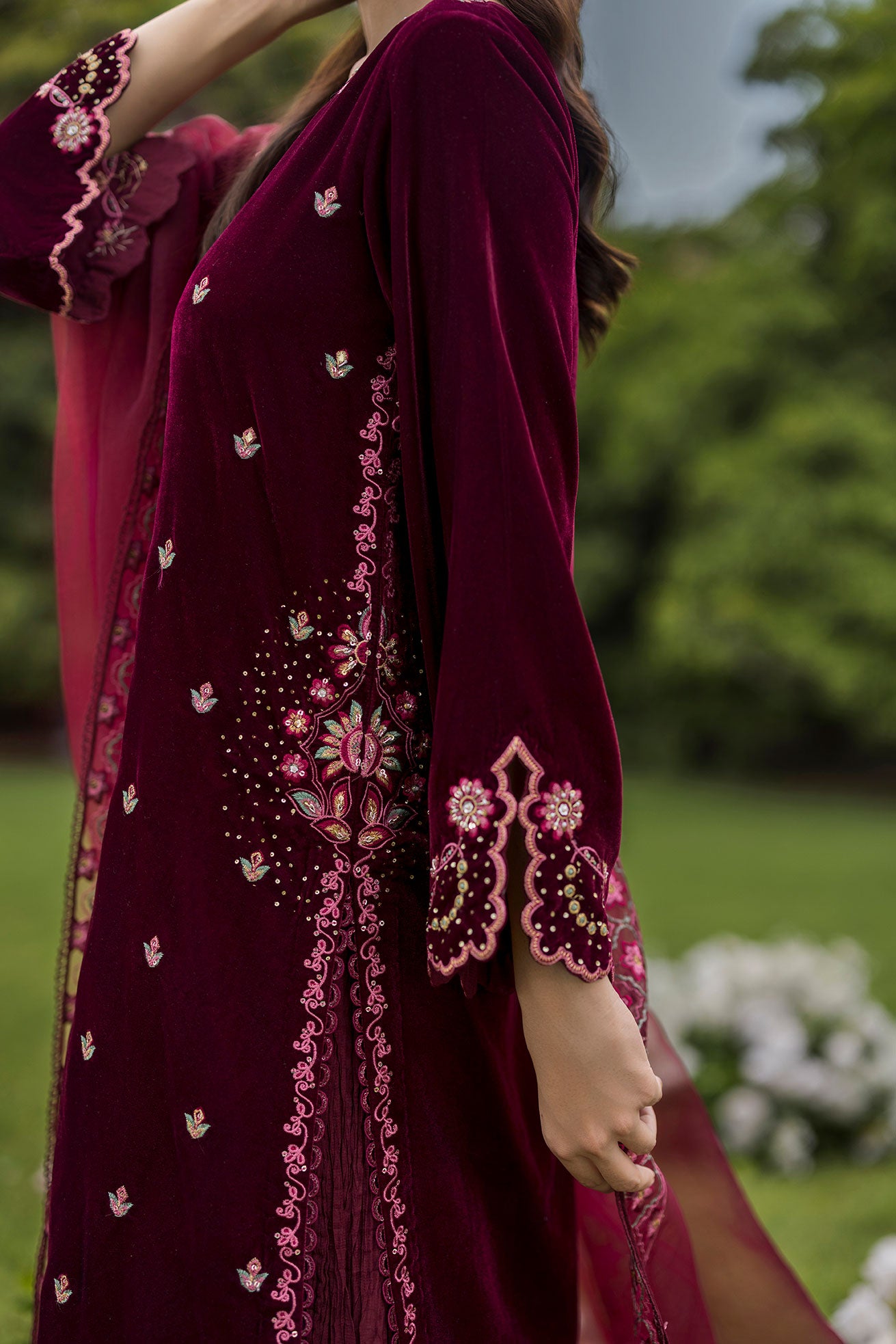 FW25DA-2826   MAROON  2PCS  EMBROIDERED KURTA WITH TROUSER