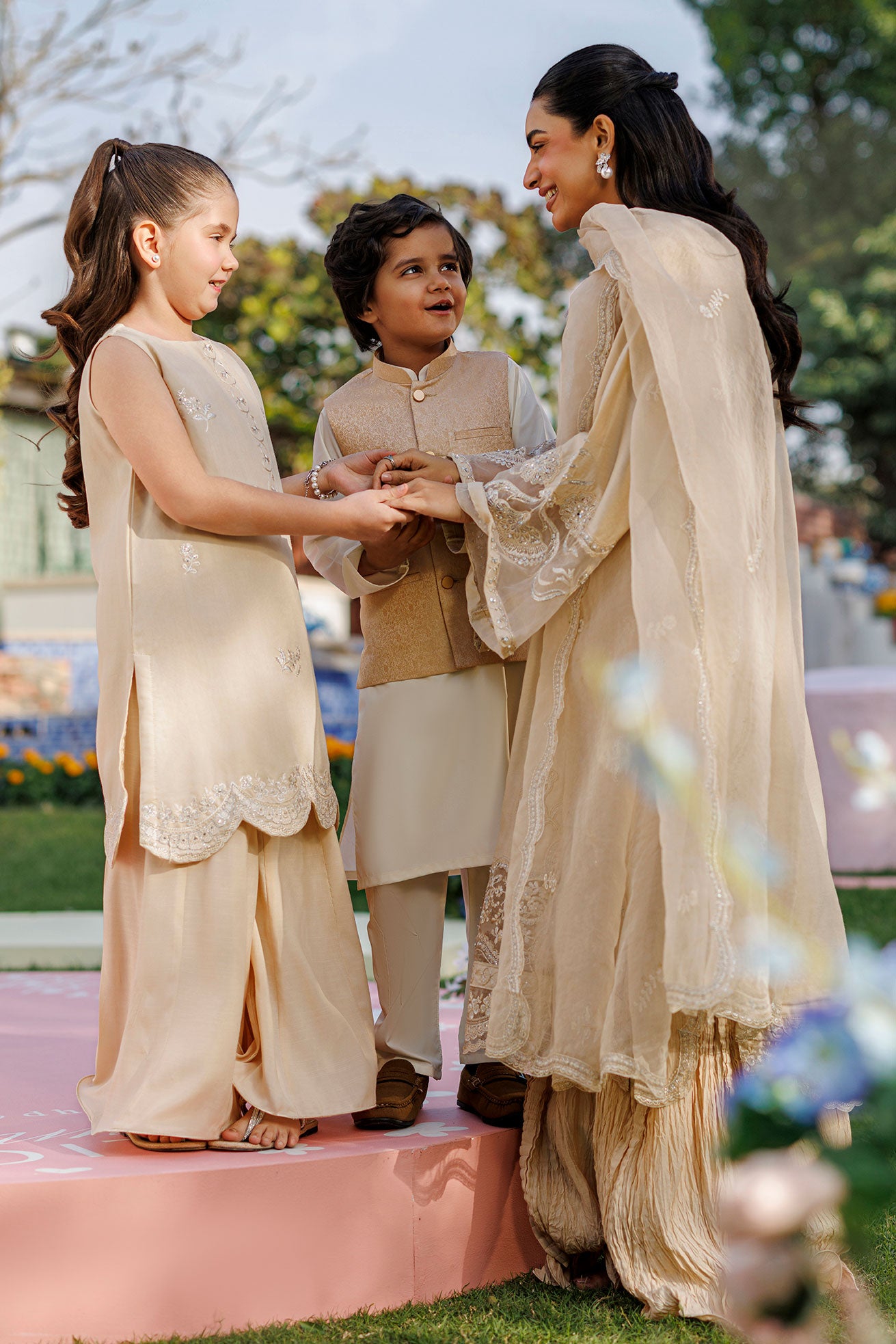 SS26DA-2901 BEIGE 2PCS  EMBROIDERED KURTA WITH TROUSER