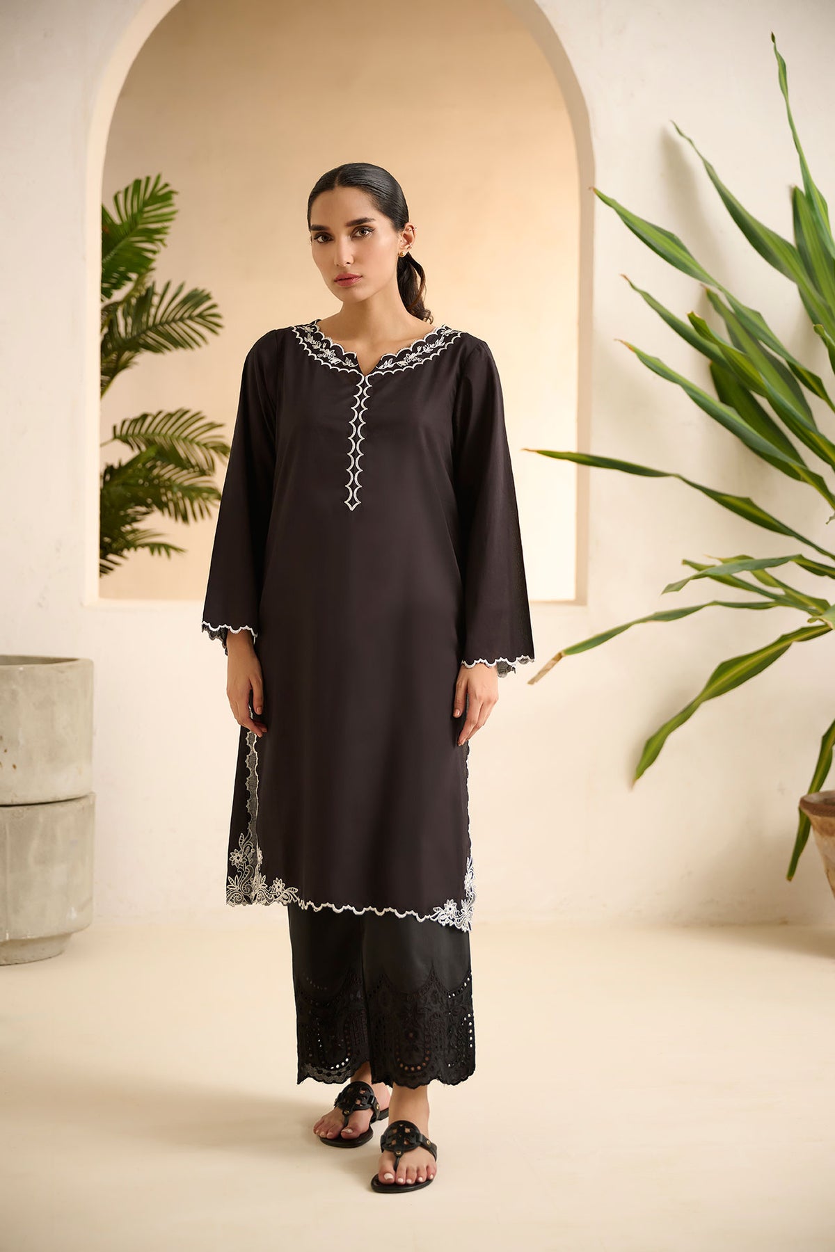 DC-0506 BLACK DYED EMBROIDERED KURTA