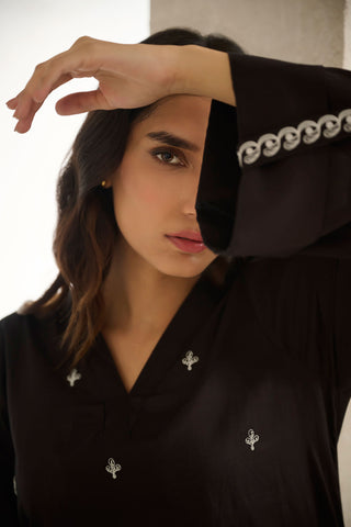 DC-0510 BLACK DYED EMBROIDERED KURTA