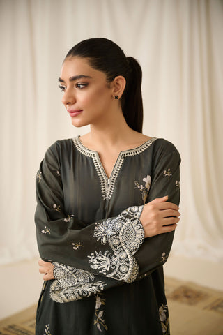 DC-0521 BLACK PRINTED EMBROIDERED KURTA