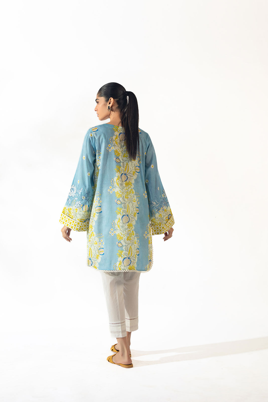 SS24DC-0623 SKY BLUE EMBROIDERED KURTA