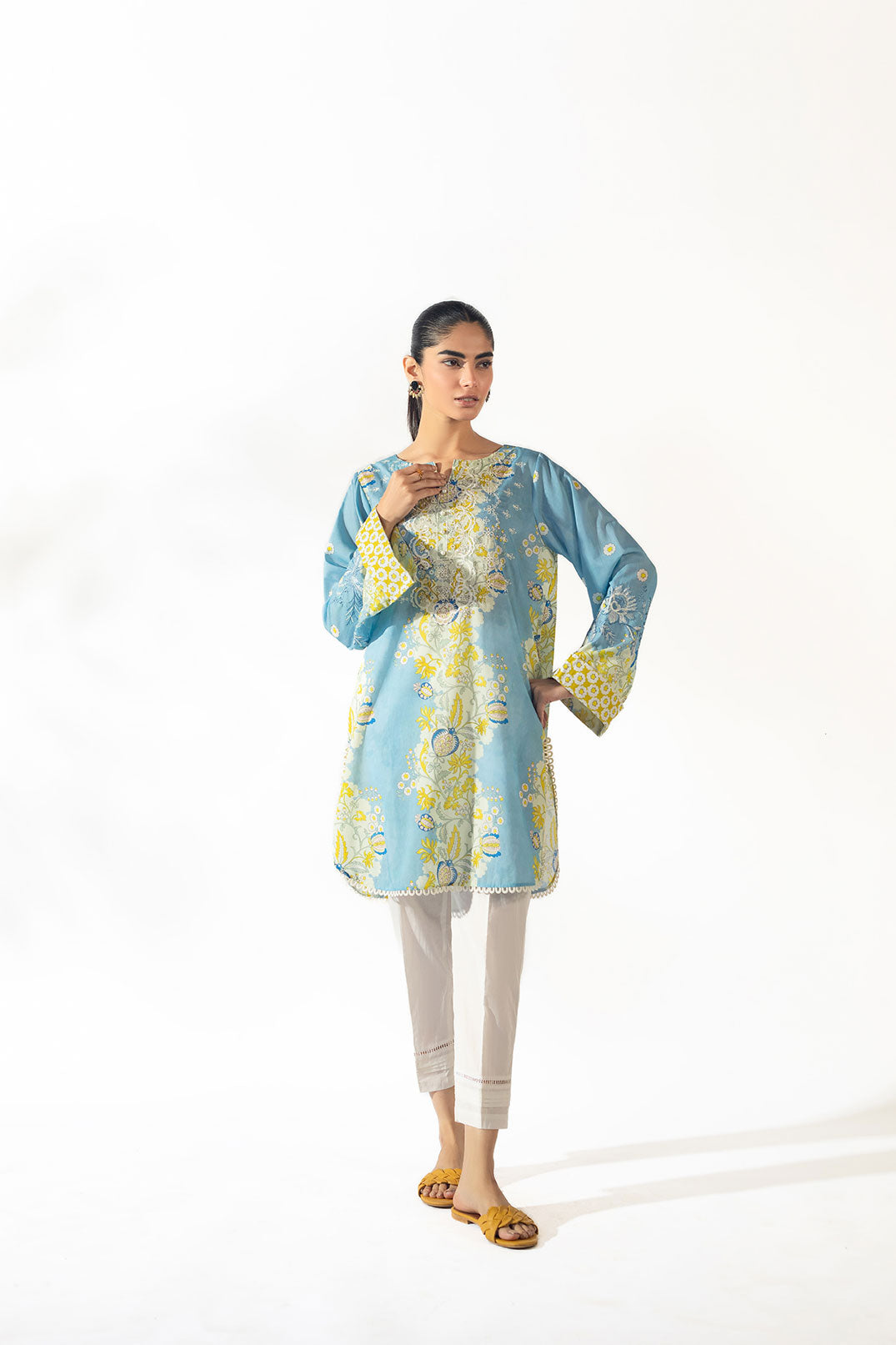 SS24DC-0623 SKY BLUE EMBROIDERED KURTA