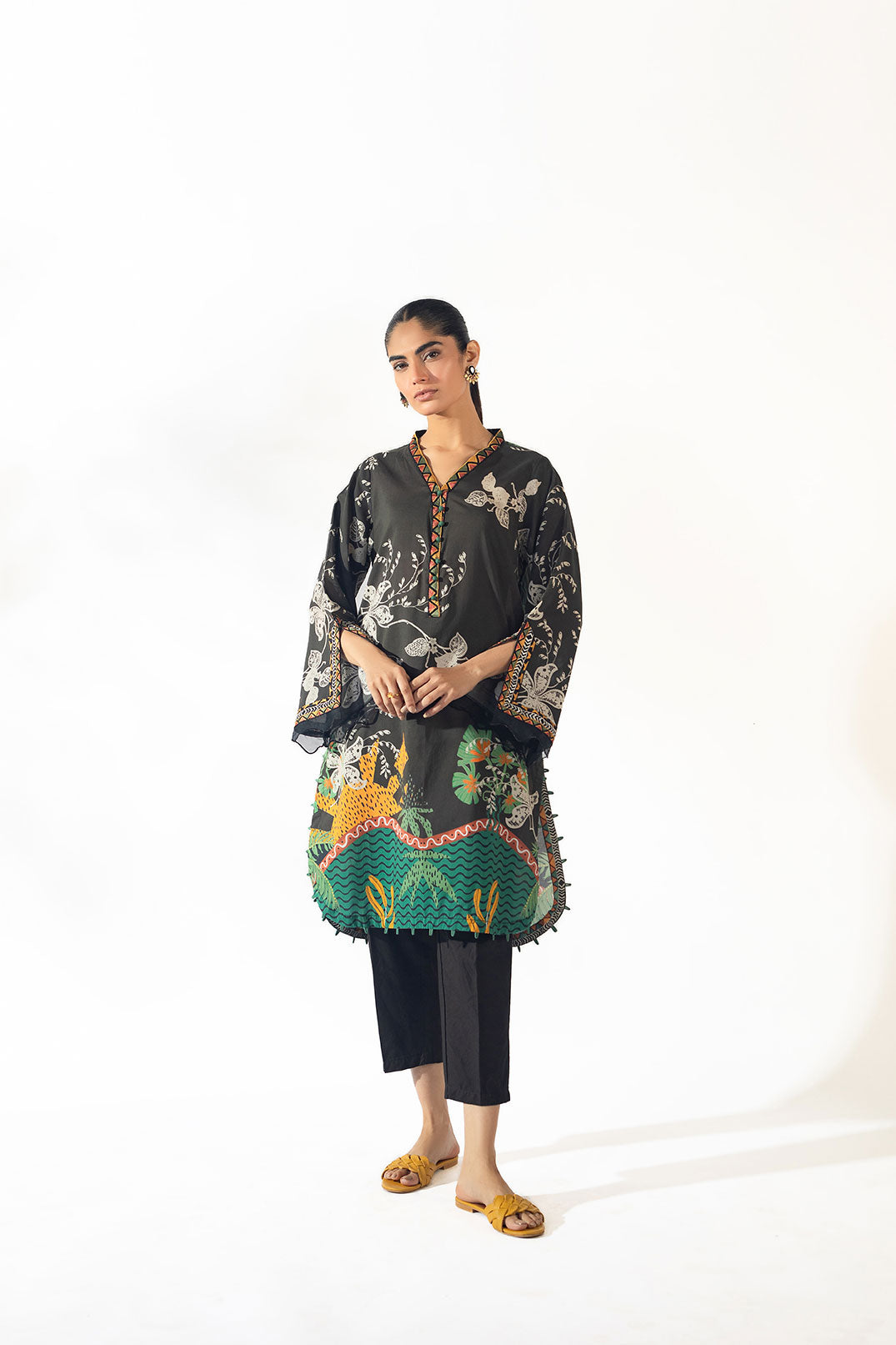 SS24DC-2331 BLACK EMBROIDERED KURTA