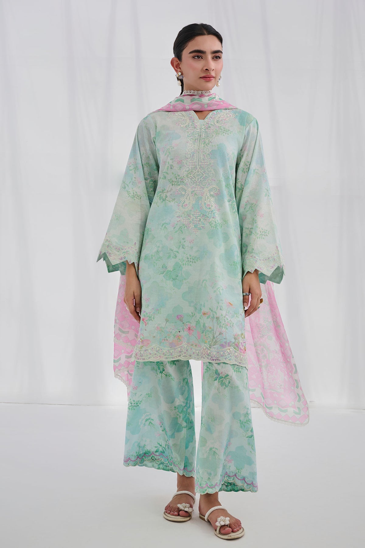 SS25DC-2558 GREEN COTTON JACQUARD 2PCS EMBROIDERED KURTA WITH TROUSER