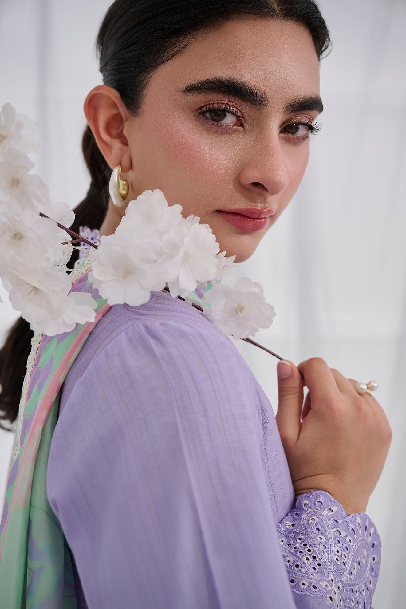 SS25DC-2564 PURPLE COTTON JACQUARD 2PCS EMBROIDERED KURTA WITH TROUSER