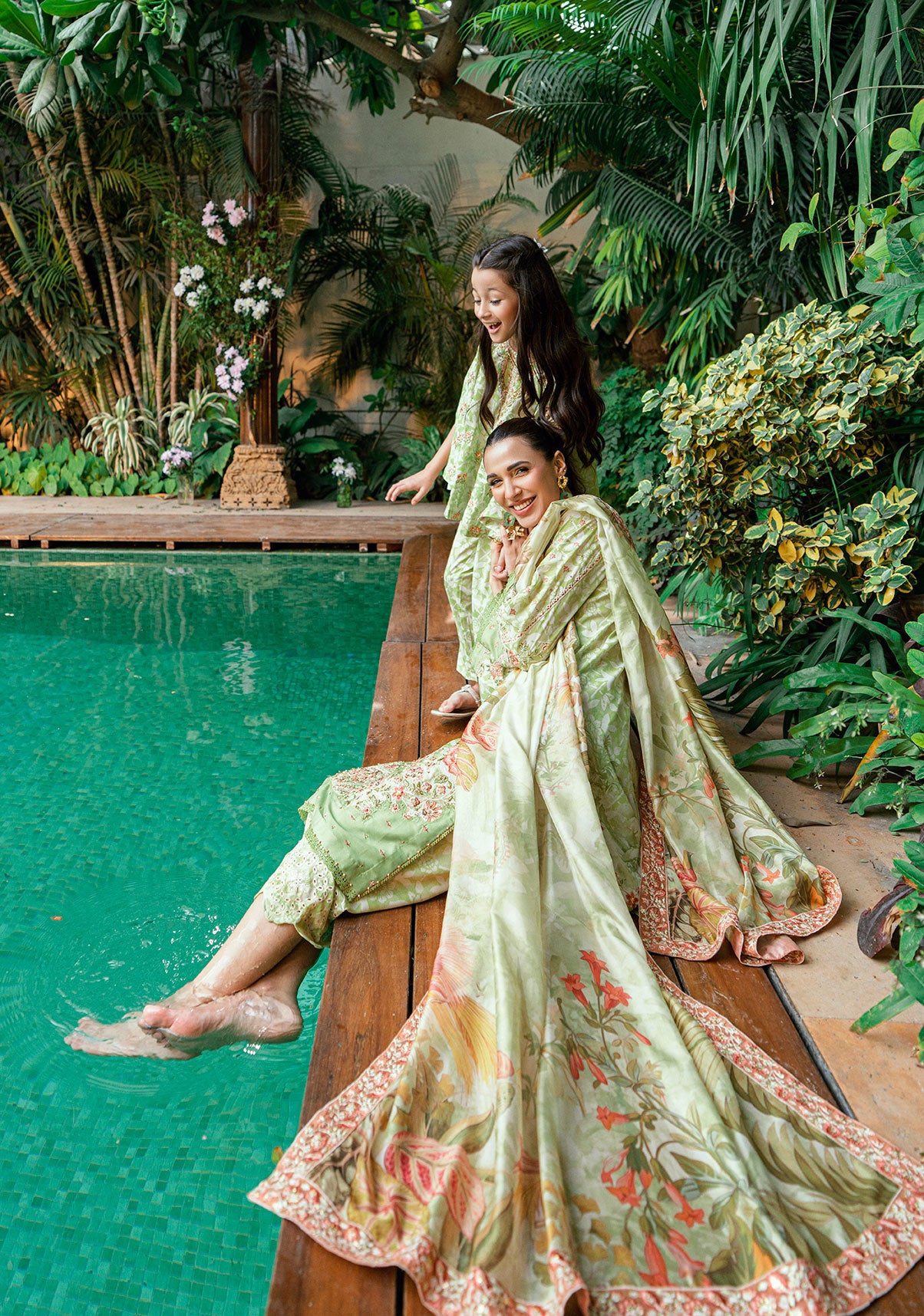 SS25DA-2751 L-GREEN 2PCS  HAND EMBELLISHED KURTA WITH TROUSER