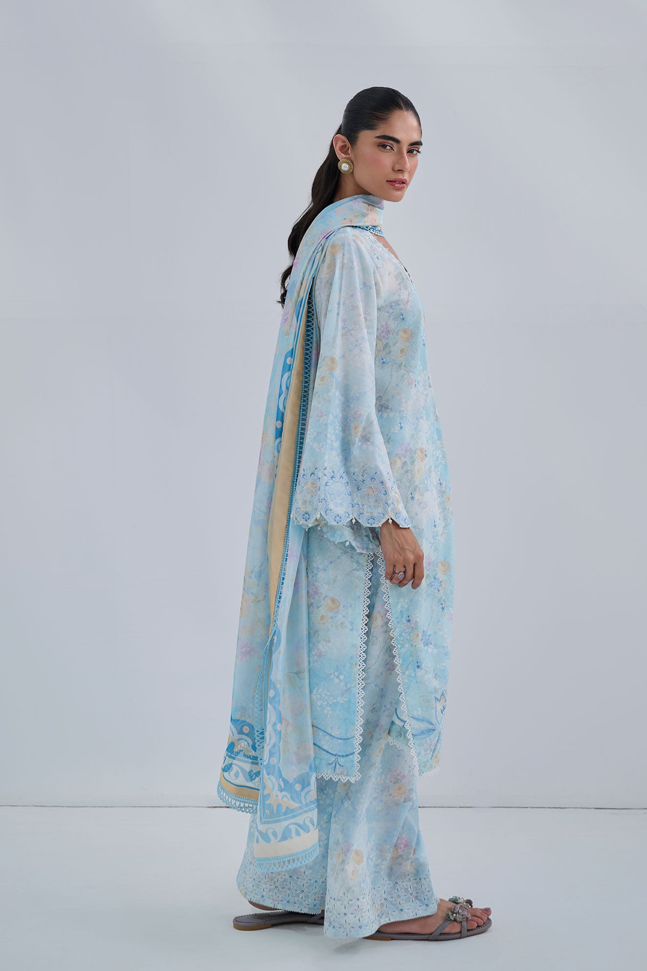 SS25DC-2560 SKY BLUE COTTON JACQUARD 2PCS EMBROIDERED KURTA WITH TROUSER