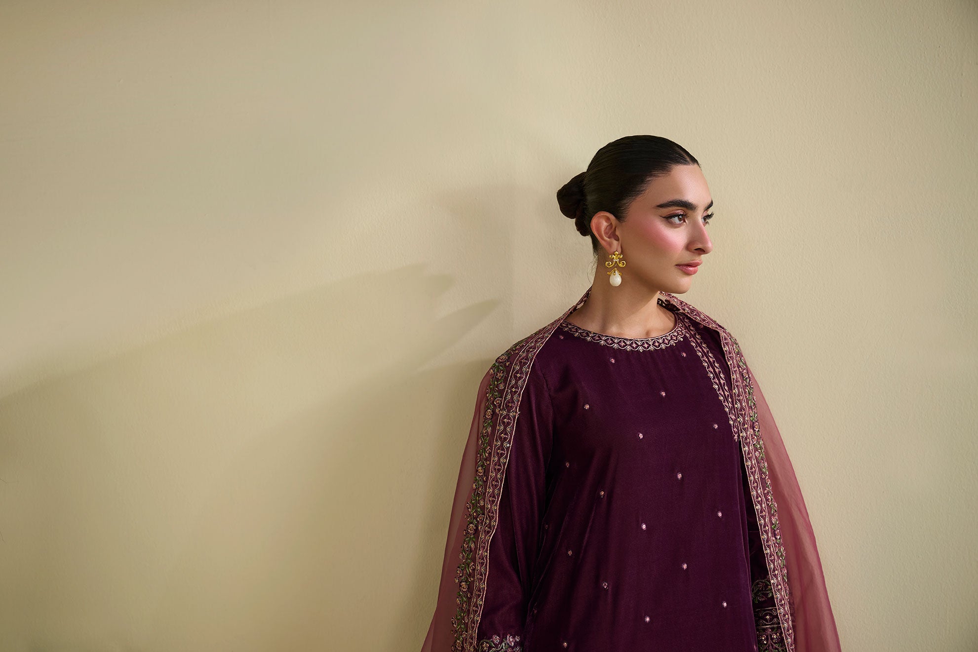 FW25DA-2805   MAGENTA  2PCS  EMBROIDERED KURTA WITH TROUSER