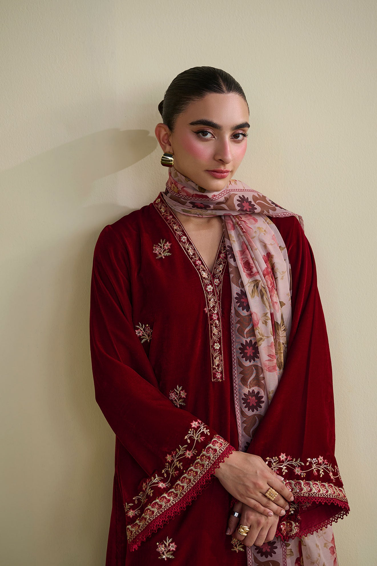 FW25DA-2828   MAROON  2PCS  EMBROIDERED KURTA WITH TROUSER
