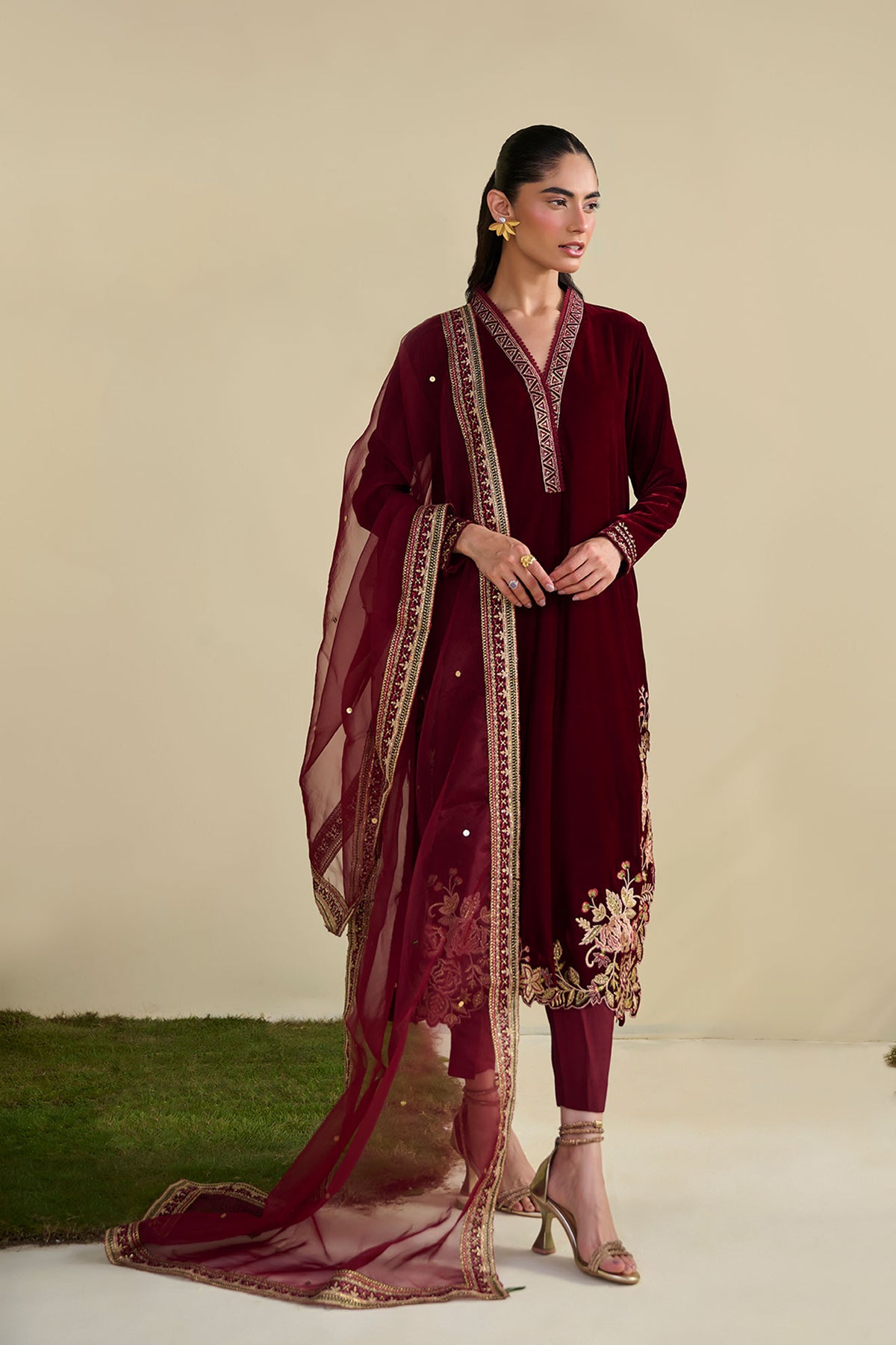 FW25DD-2832  MAROON  EMBROIDERED  DUPATTA