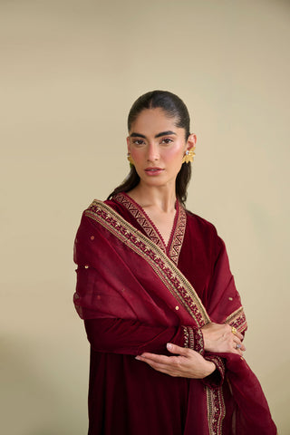 FW25DA-2832   MAROON  2PCS  EMBROIDERED KURTA WITH TROUSER