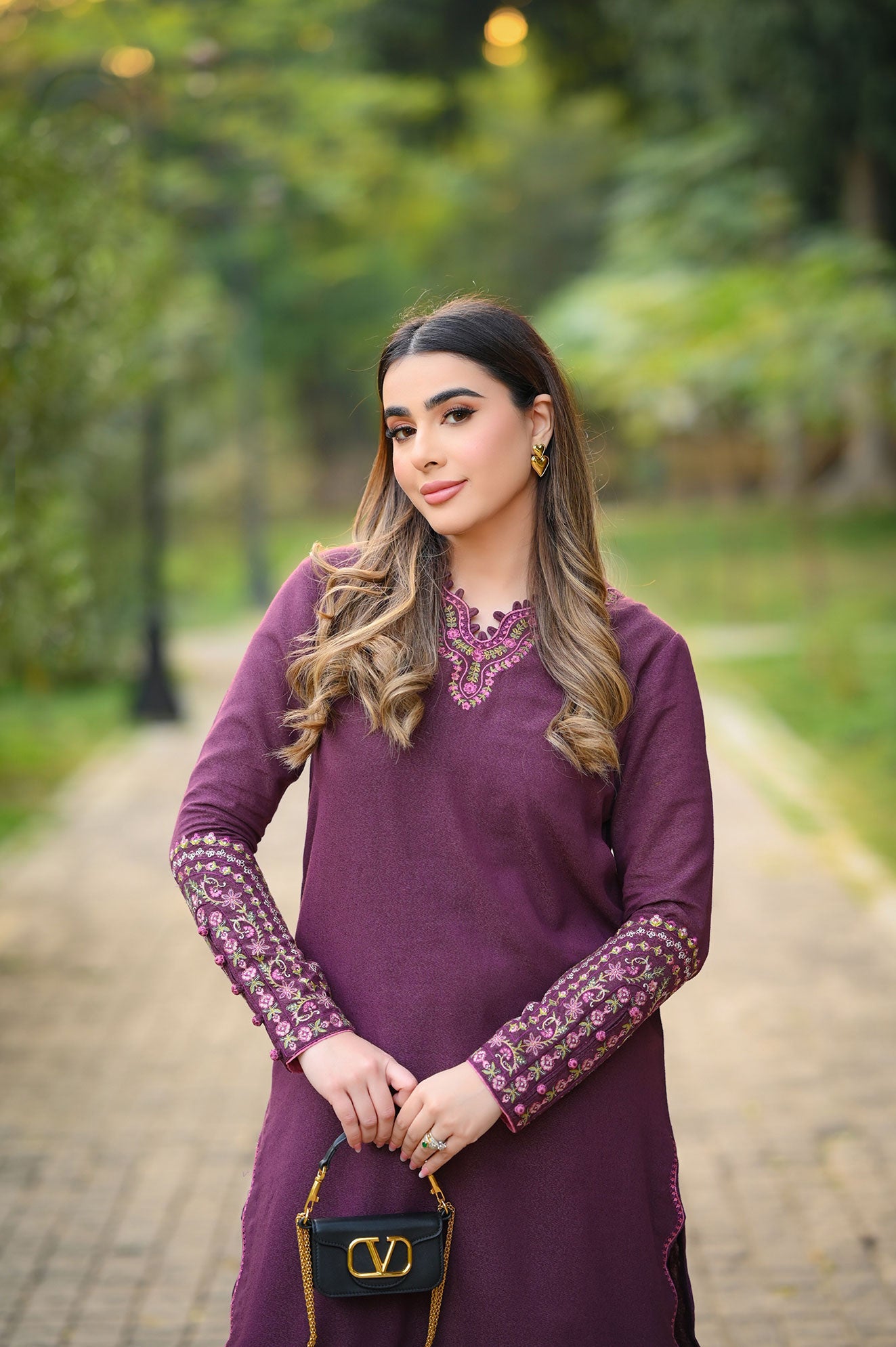 FW25DC-2879 PURPLE 2PCS  EMBROIDERED KURTA WITH TROUSER