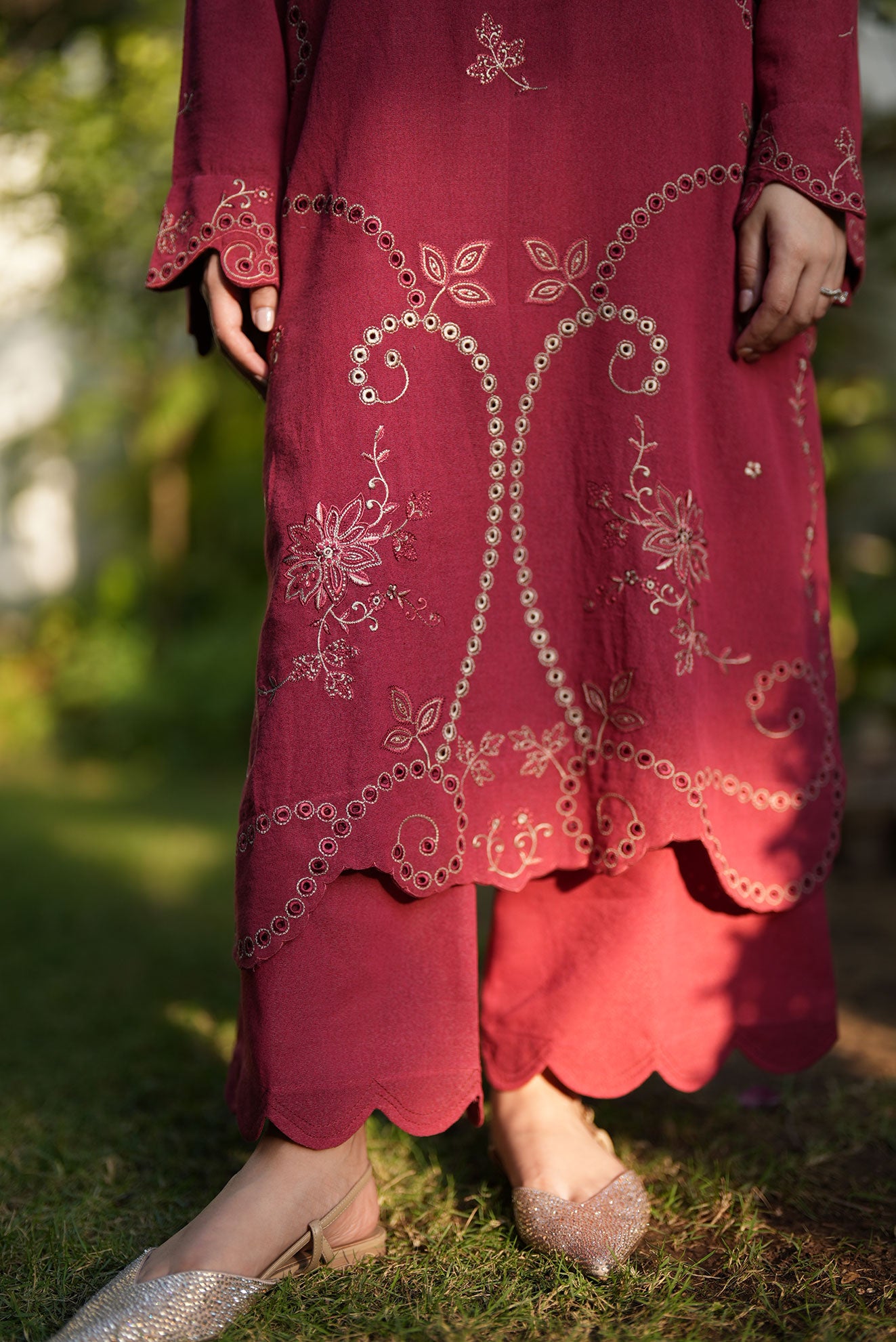 FW25DC-2880 RED 2PCS  EMBROIDERED KURTA WITH TROUSER