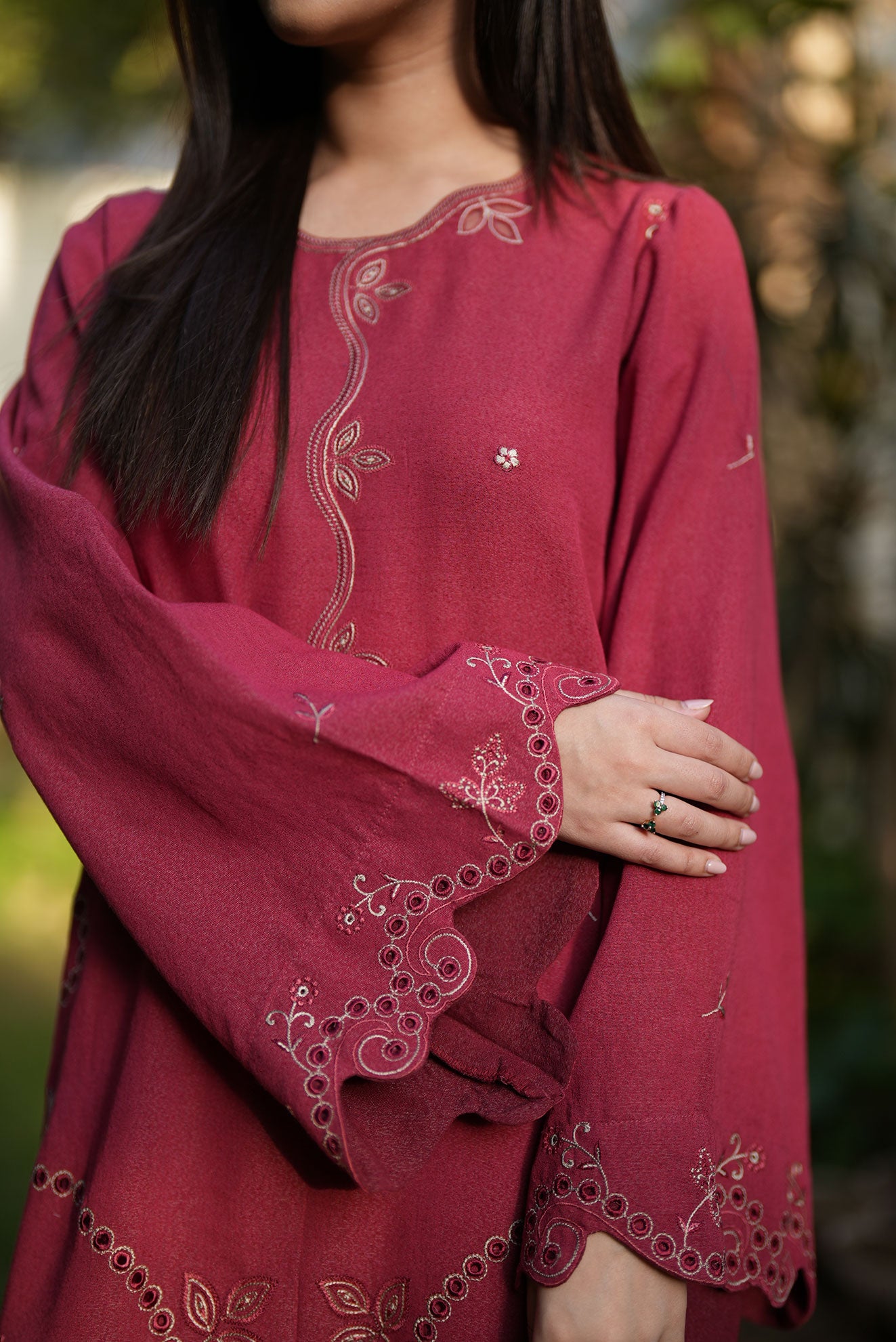 FW25DC-2880 RED 2PCS  EMBROIDERED KURTA WITH TROUSER